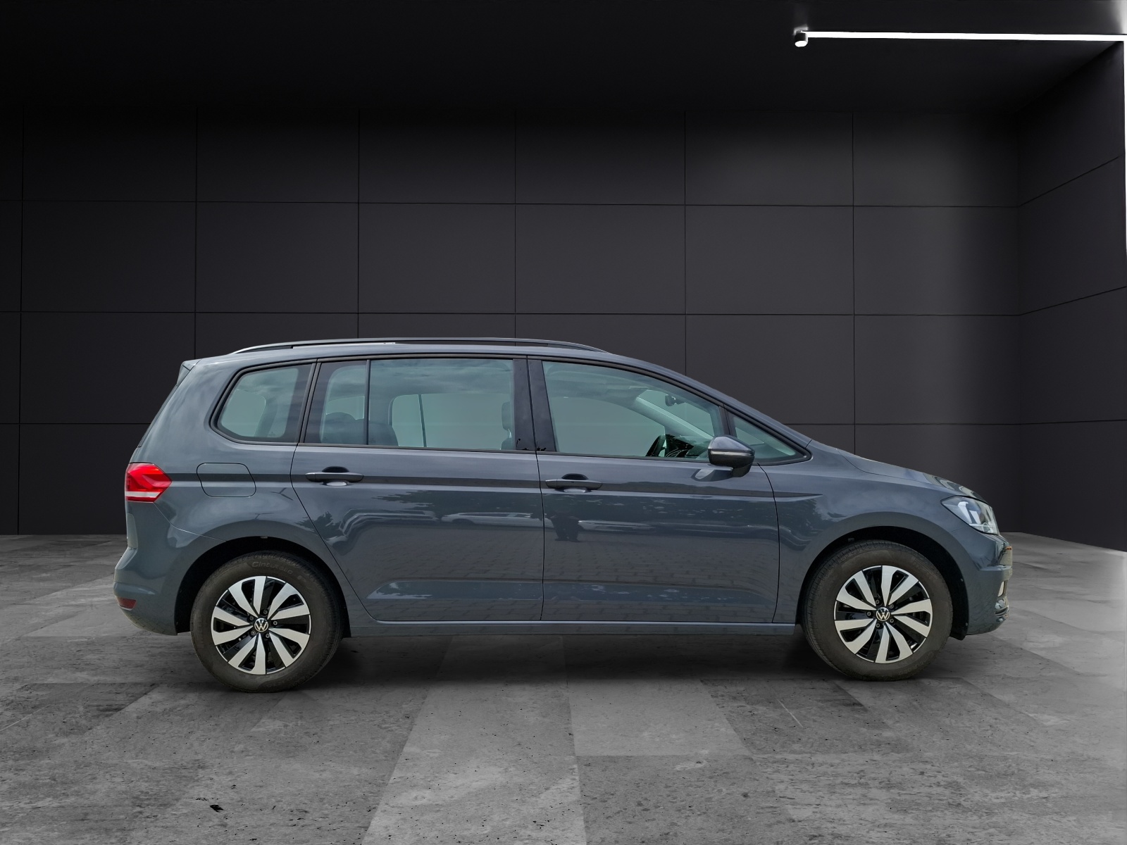 Fahrzeugabbildung Volkswagen Touran TSI Comfortline DSG 7-Si ACC PDC 4xSHZ LHZ