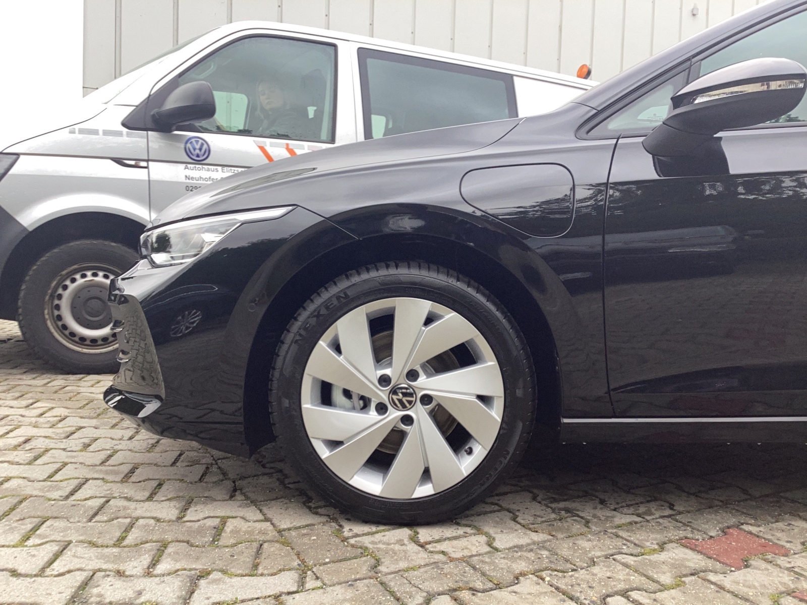 Fahrzeugabbildung Volkswagen Golf Energy AHZV LED DAB ACC