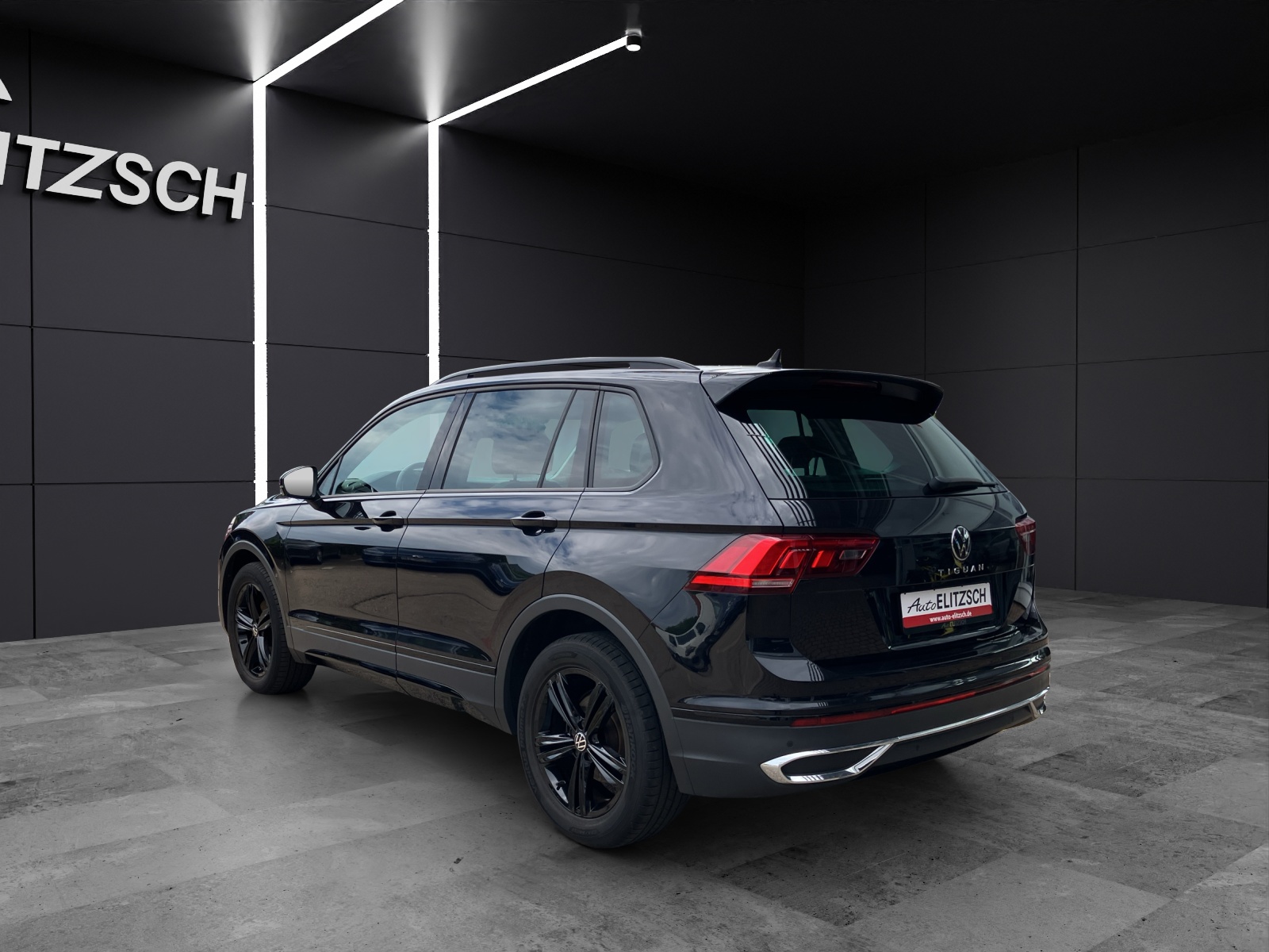 Fahrzeugabbildung Volkswagen Tiguan TDI Life DSG LED Navi ACC AHK PDC