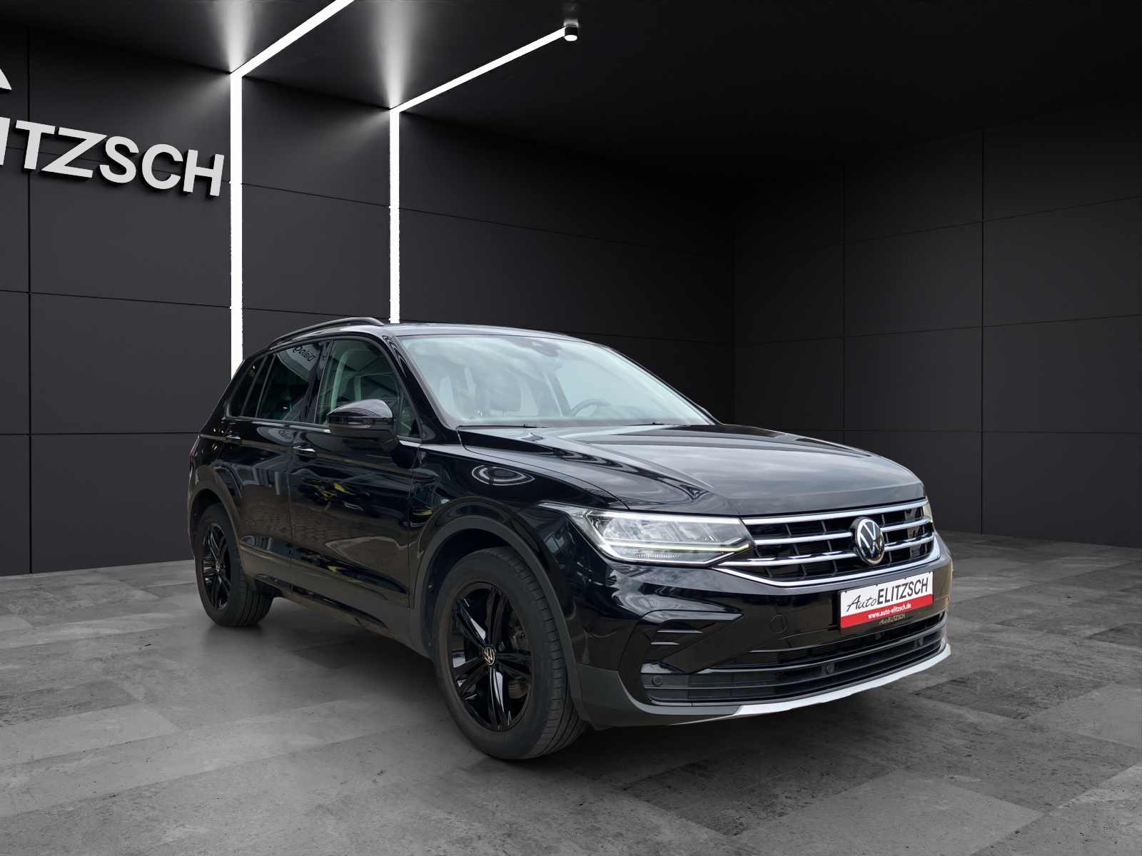 Fahrzeugabbildung Volkswagen Tiguan TDI Life DSG LED Navi ACC AHK PDC