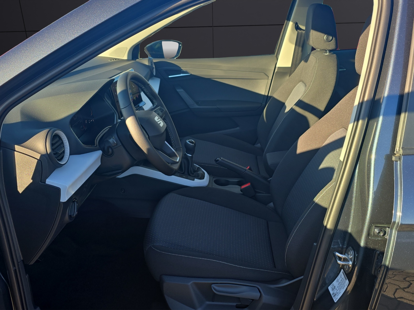 Fahrzeugabbildung SEAT Arona Road Edition 1.0 TSI LED KLIMA KAMERA