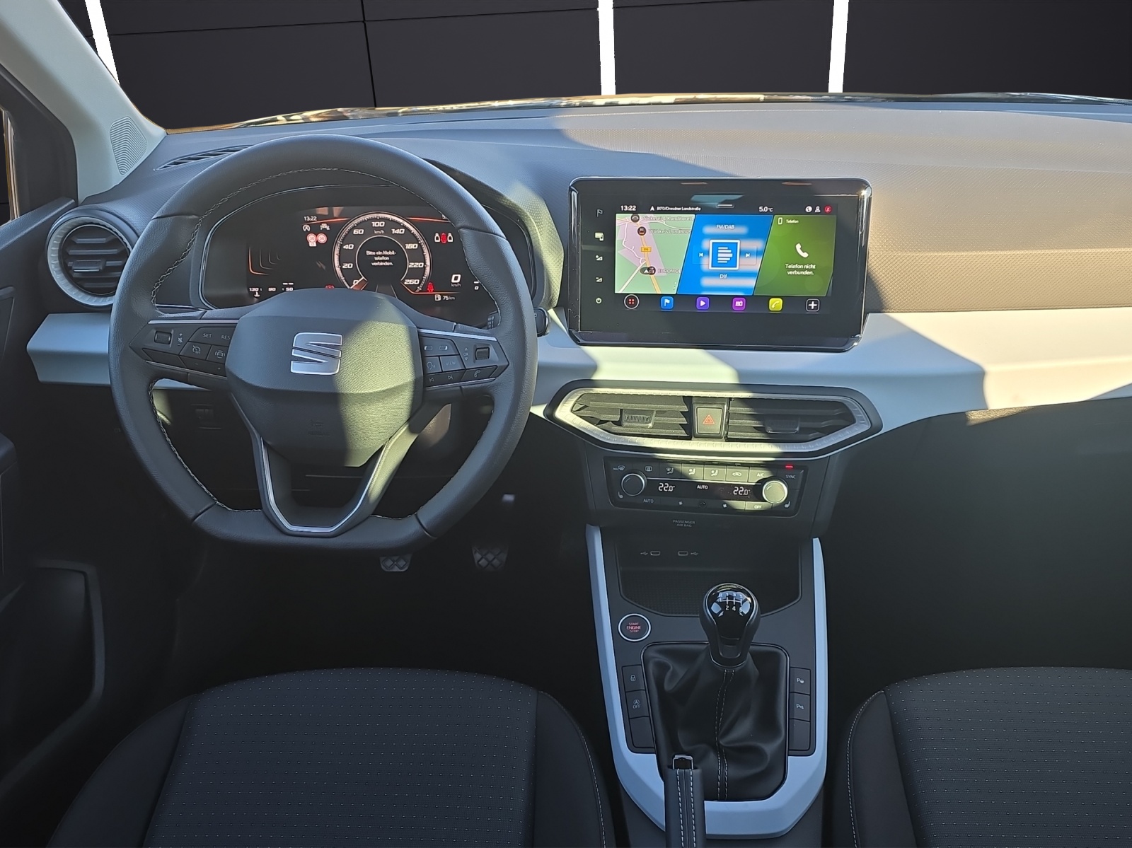 Fahrzeugabbildung SEAT Arona Road Edition 1.0 TSI LED KLIMA KAMERA