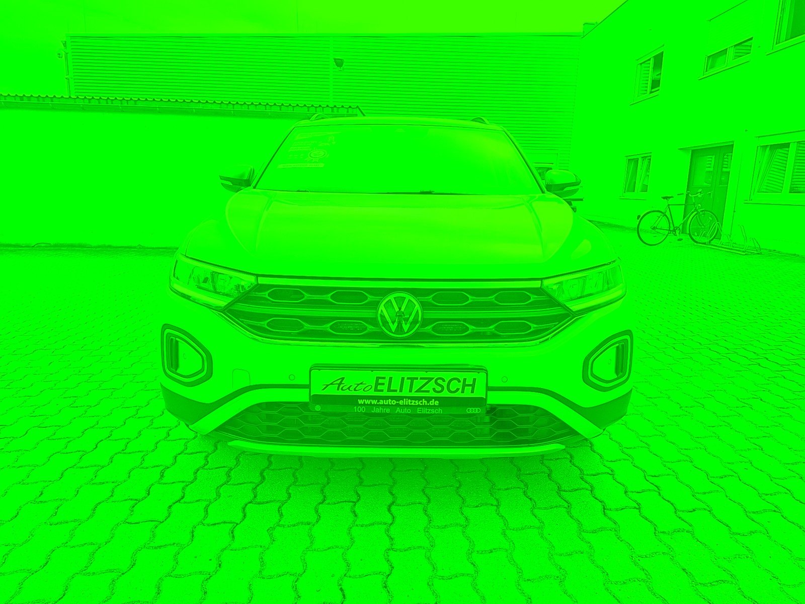 Fahrzeugabbildung Volkswagen T-Roc TDI Life DSG LED Navi AID ACC RFK SH