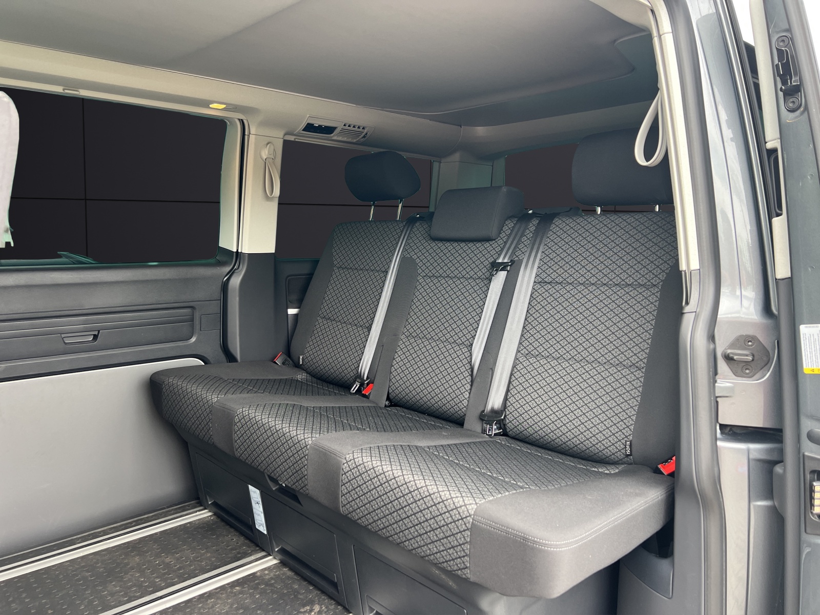 Fahrzeugabbildung Volkswagen T6 California T6.1 TDI Beach Tour Edition DSG LED Navi ACC 4M AHK RFK Stdhzg. SH