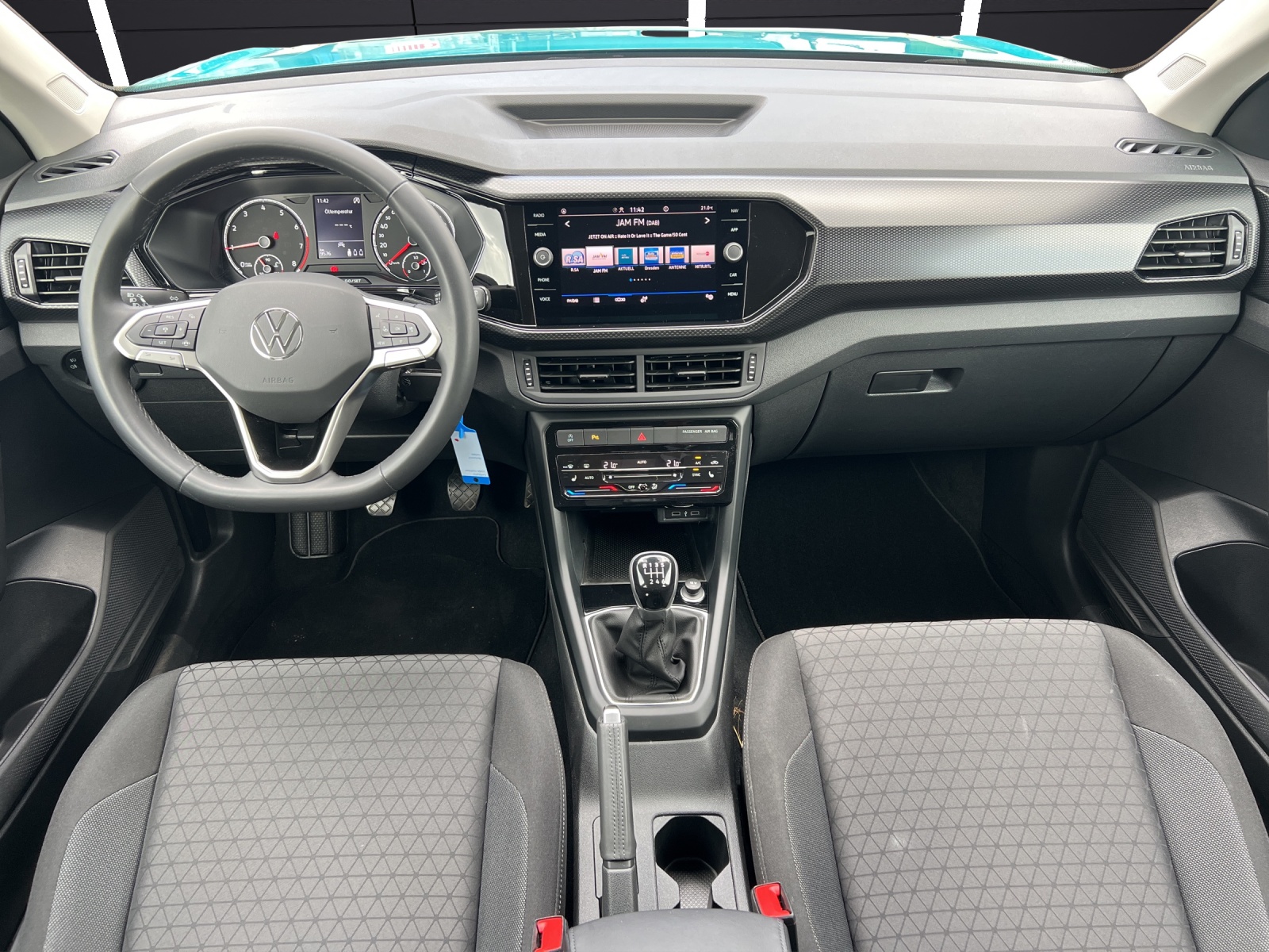 Fahrzeugabbildung Volkswagen T-Cross Life TSI LED ACC SHZ PDC WeConnect