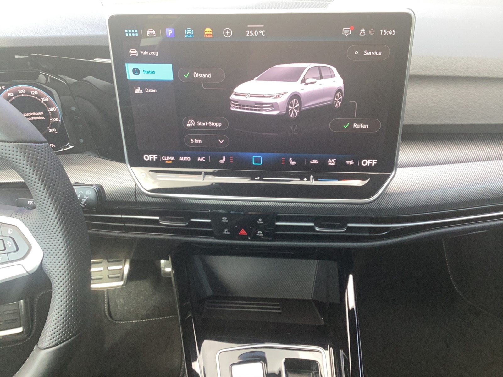 Fahrzeugabbildung Volkswagen Golf 1.5 eTSI DSG R-Line LED DAB ACC