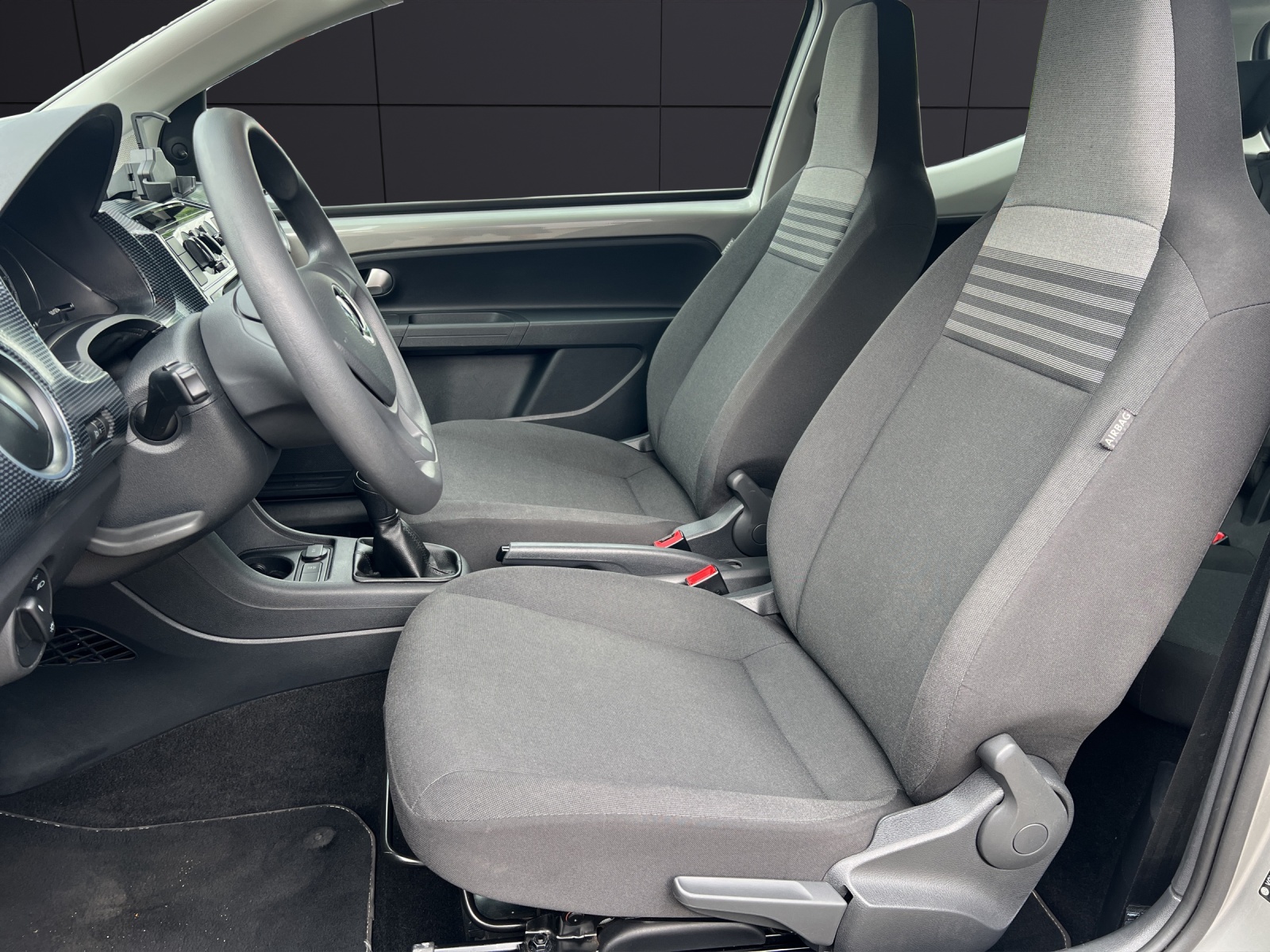 Fahrzeugabbildung Volkswagen up! 1.0 Basis Klima DAB GRA RFK