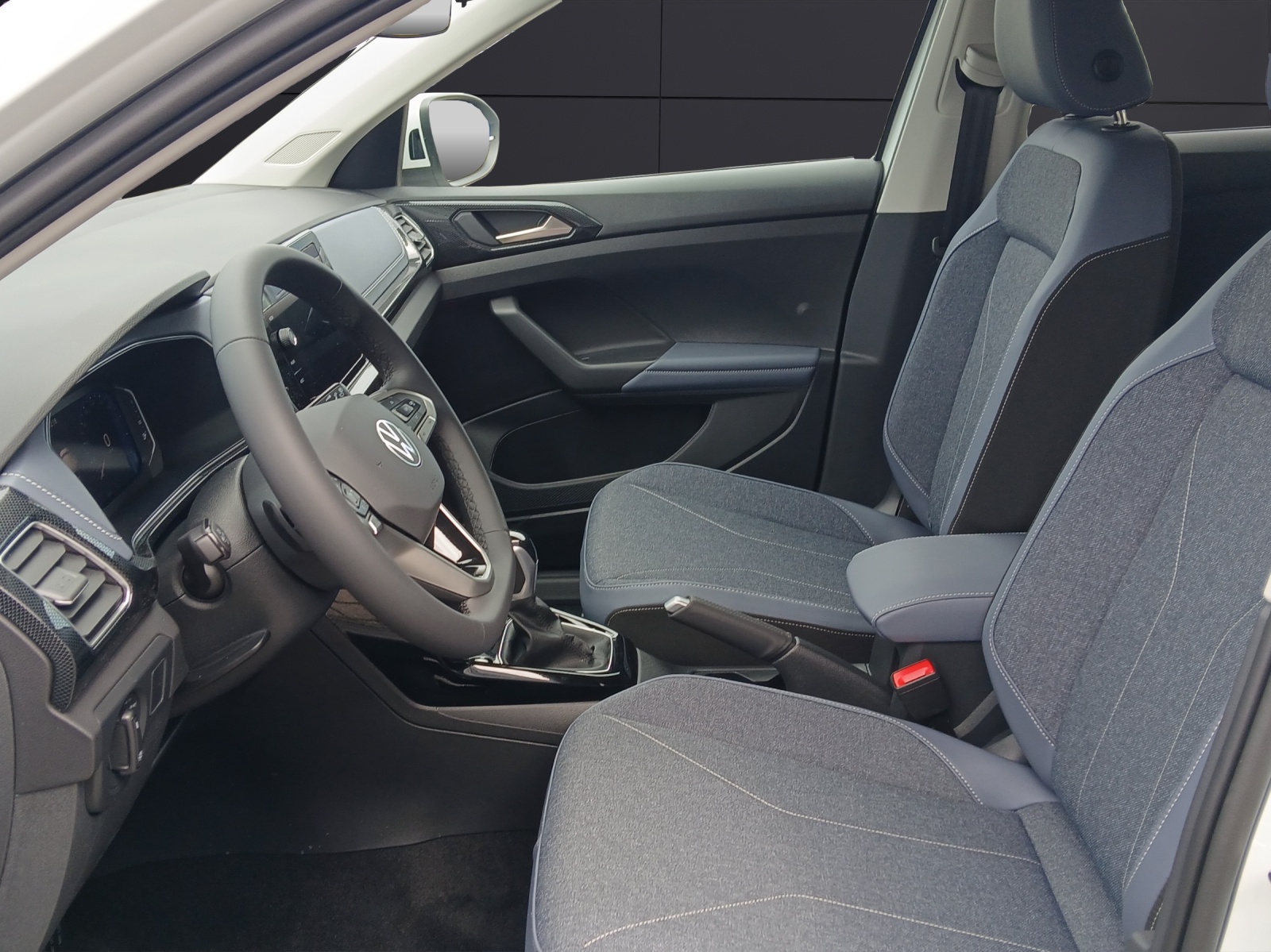 Fahrzeugabbildung Volkswagen T-Cross TSI Style DSG Matrix Navi AID ACC RFK SH 18