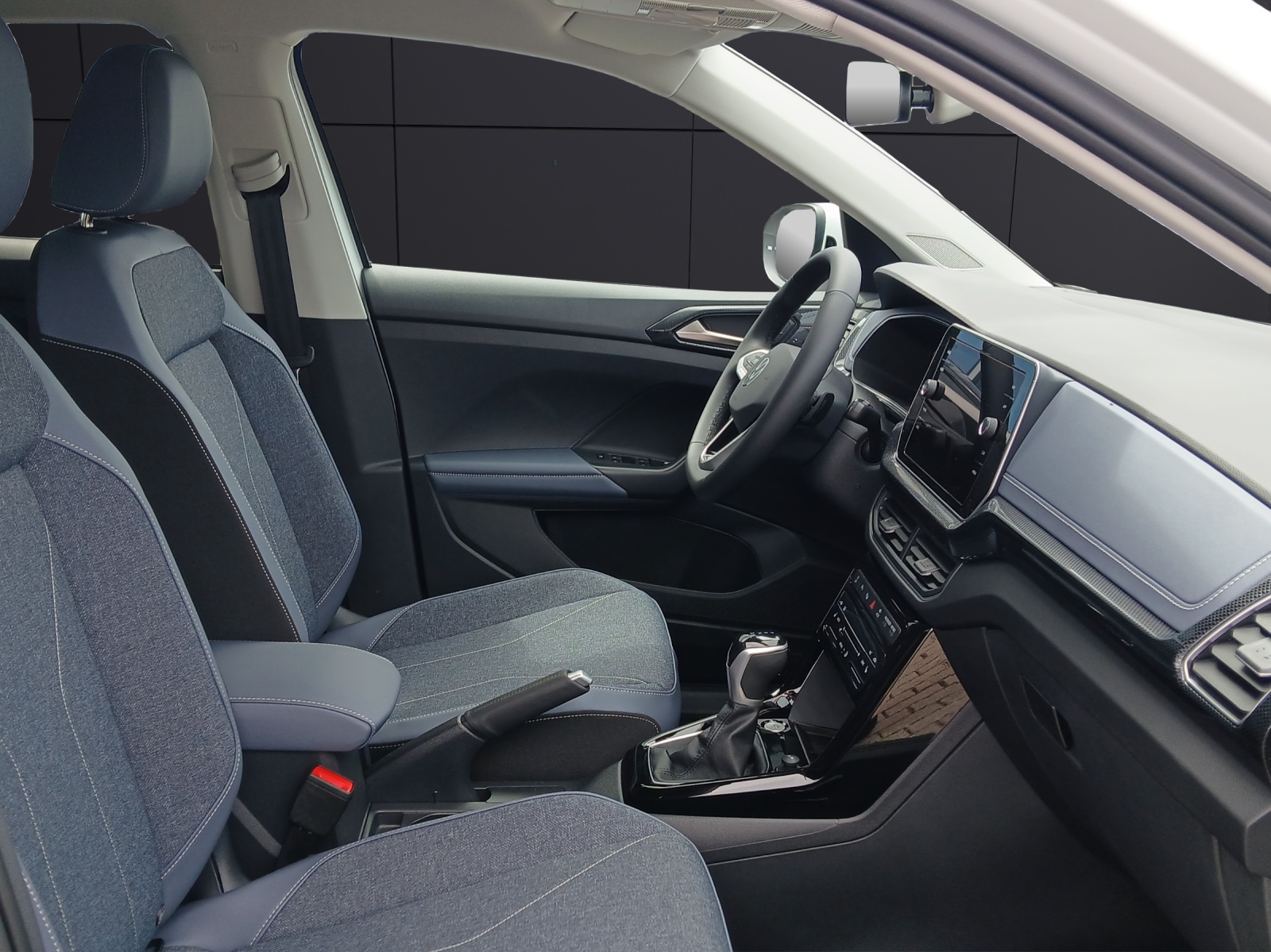 Fahrzeugabbildung Volkswagen T-Cross TSI Style DSG Matrix Navi AID ACC RFK SH 18