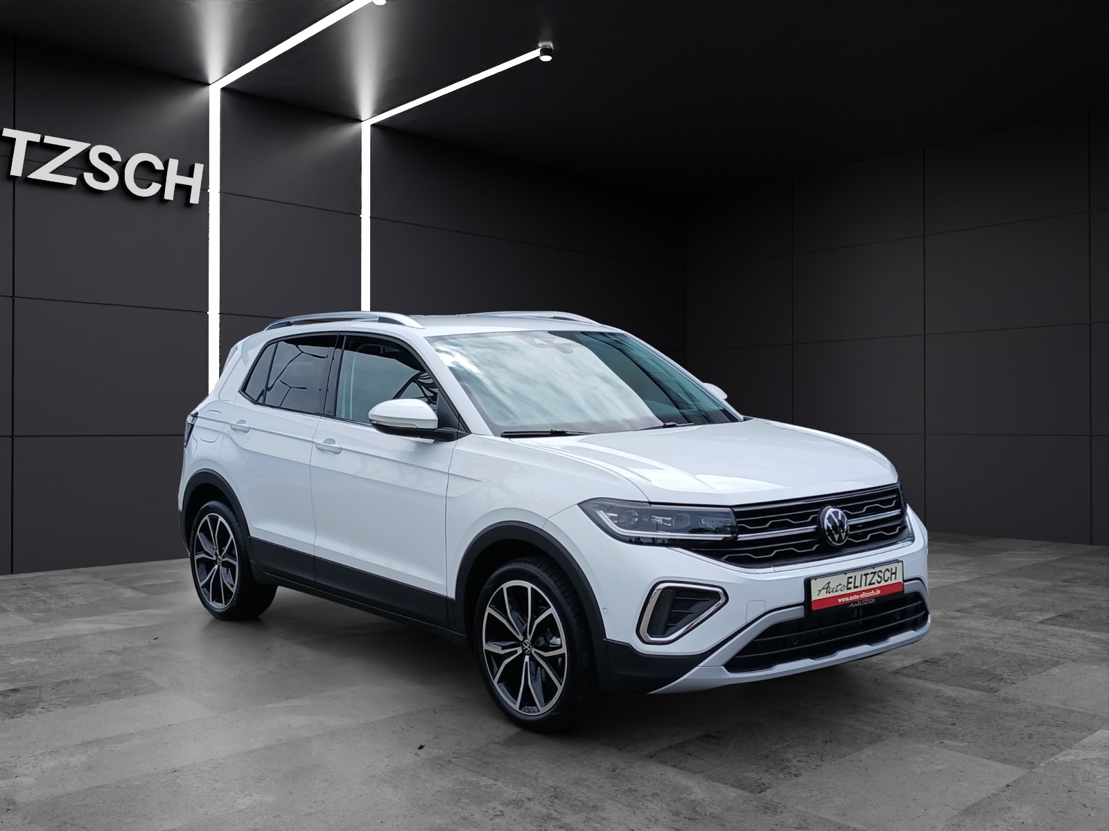 Fahrzeugabbildung Volkswagen T-Cross TSI Style DSG Matrix Navi AID ACC RFK SH 18
