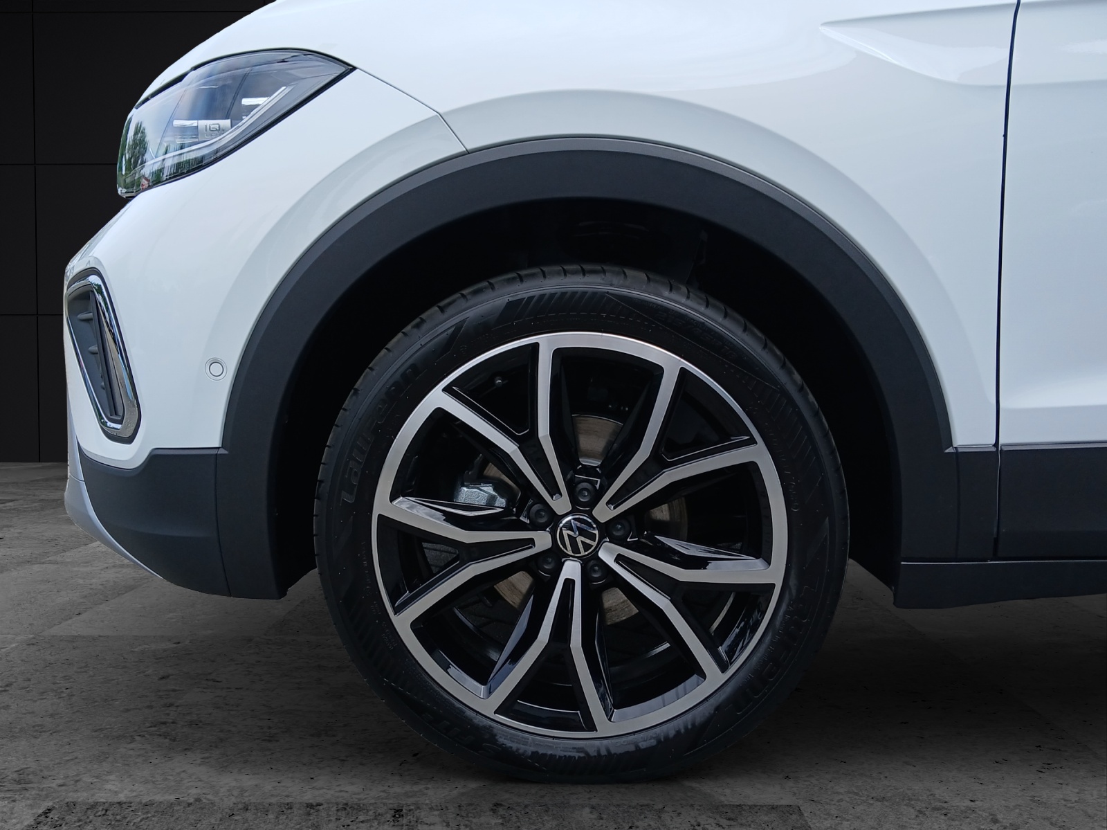 Fahrzeugabbildung Volkswagen T-Cross TSI Style DSG Matrix Navi AID ACC RFK SH 18