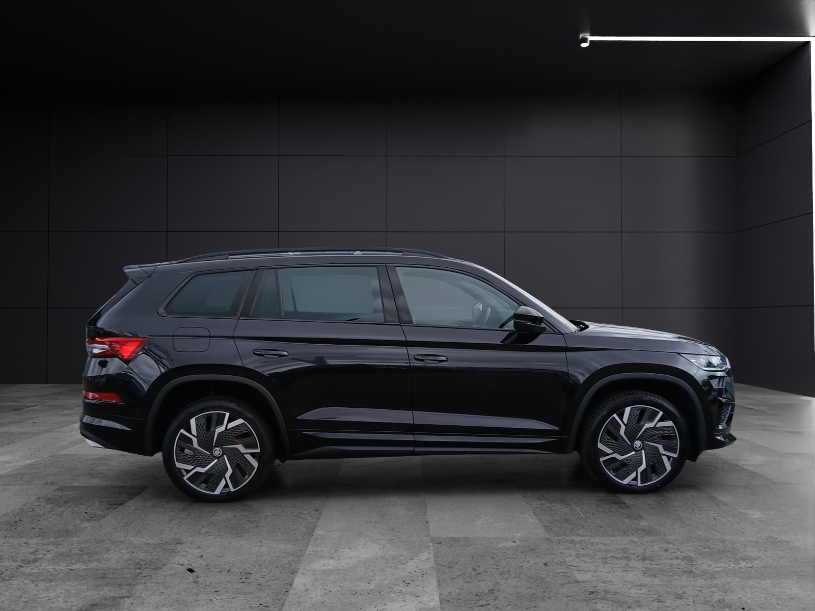 Fahrzeugabbildung SKODA Kodiaq RS 4x4 Matrix Navi AID GRA RFK SHZ 20