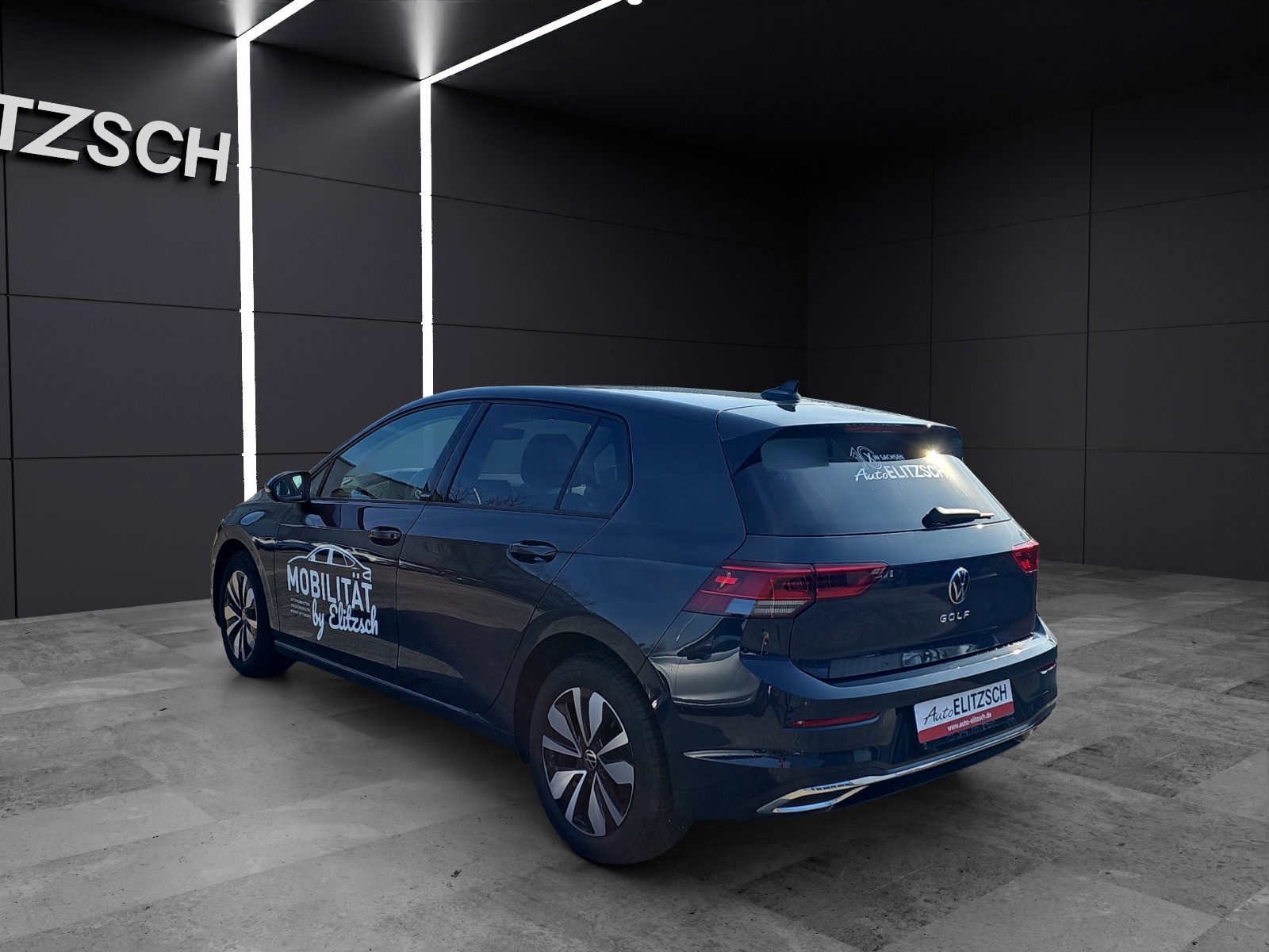 Fahrzeugabbildung Volkswagen Golf VIII TSI Move Climatronic AID PDC SH LM