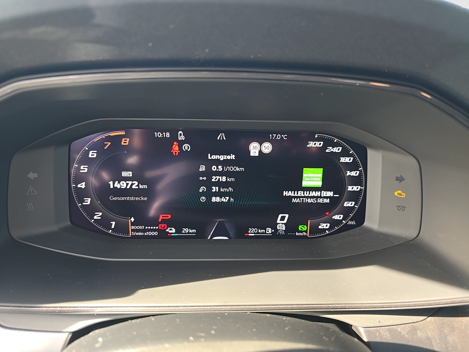 Fahrzeugabbildung CUPRA Leon Sportstourer 1.5 e-Hybrid 200 kW VZ AHZ MATRIX RFK SH