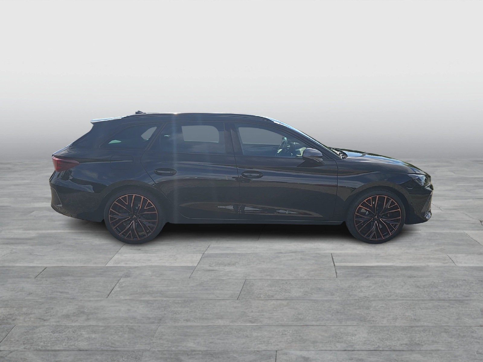 Fahrzeugabbildung CUPRA Leon Sportstourer 1.5 e-Hybrid 200 kW VZ AHZ MATRIX RFK SH