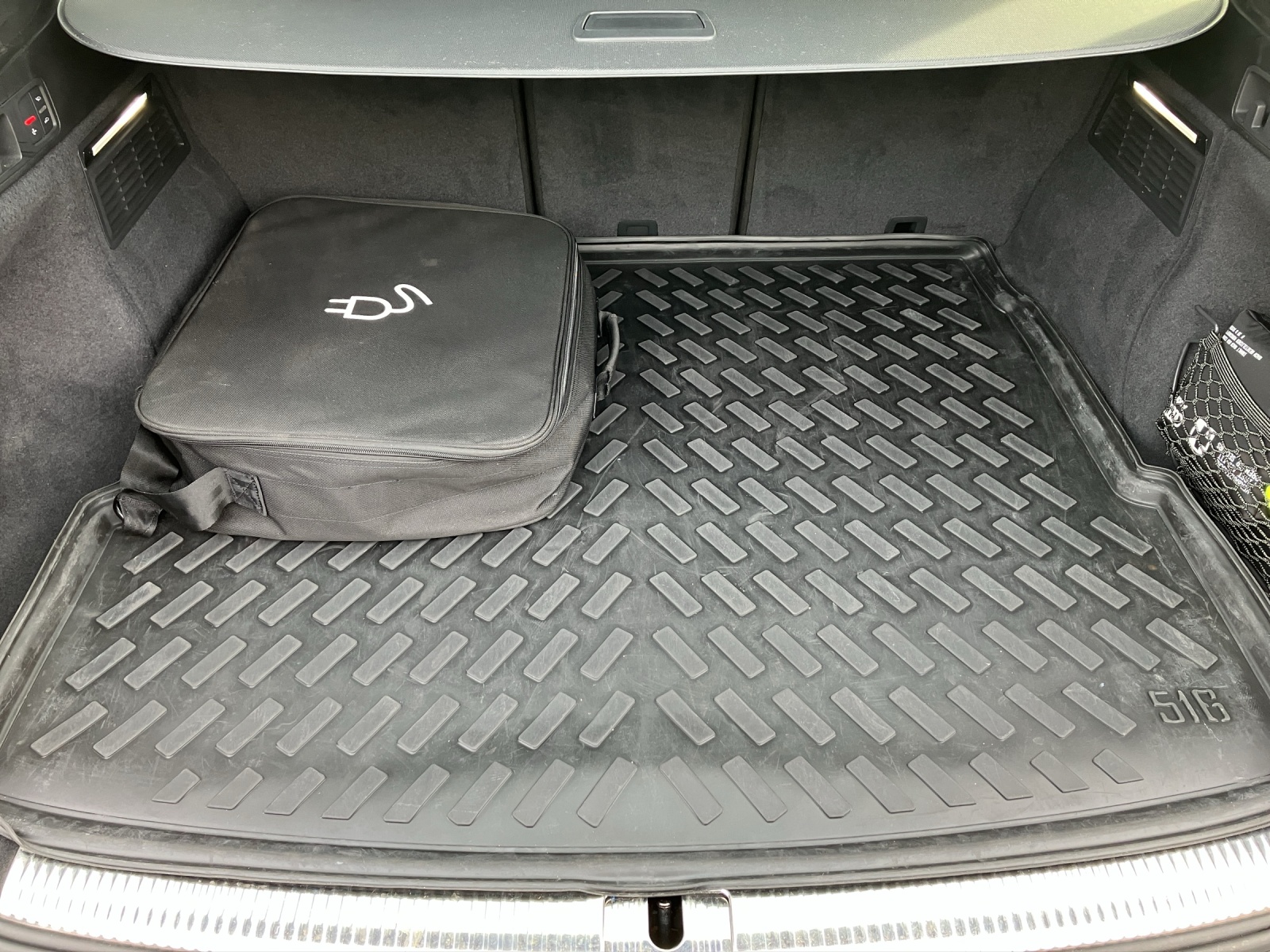 Fahrzeugabbildung Audi Q5 50 TFSI e Q sport S line S tronic LUFT MATRIX AHK AVC HuD NAVI