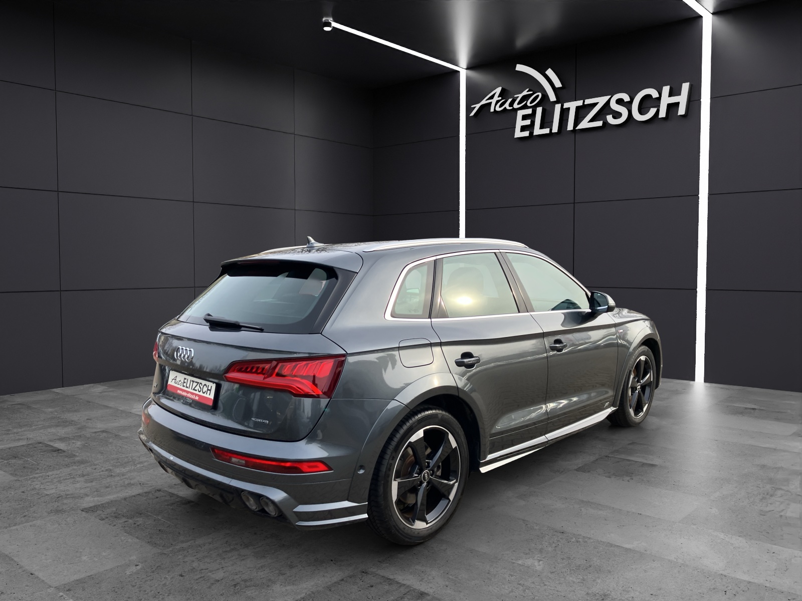 Fahrzeugabbildung Audi Q5 50 TFSI e Q sport S line S tronic LUFT MATRIX AHK AVC HuD NAVI