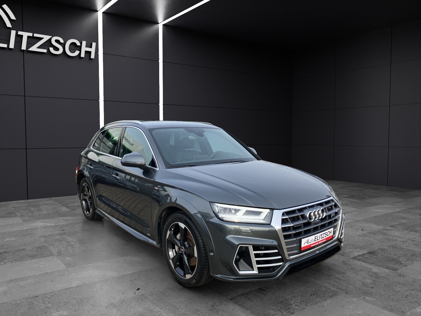 Fahrzeugabbildung Audi Q5 50 TFSI e Q sport S line S tronic LUFT MATRIX AHK AVC HuD NAVI