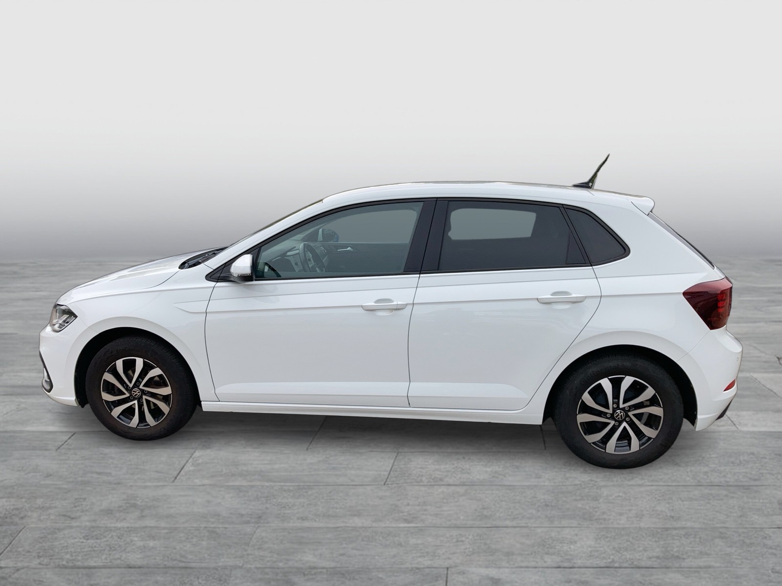 Fahrzeugabbildung Volkswagen Polo TSI Active DSG LED Navi ACC PDC SH