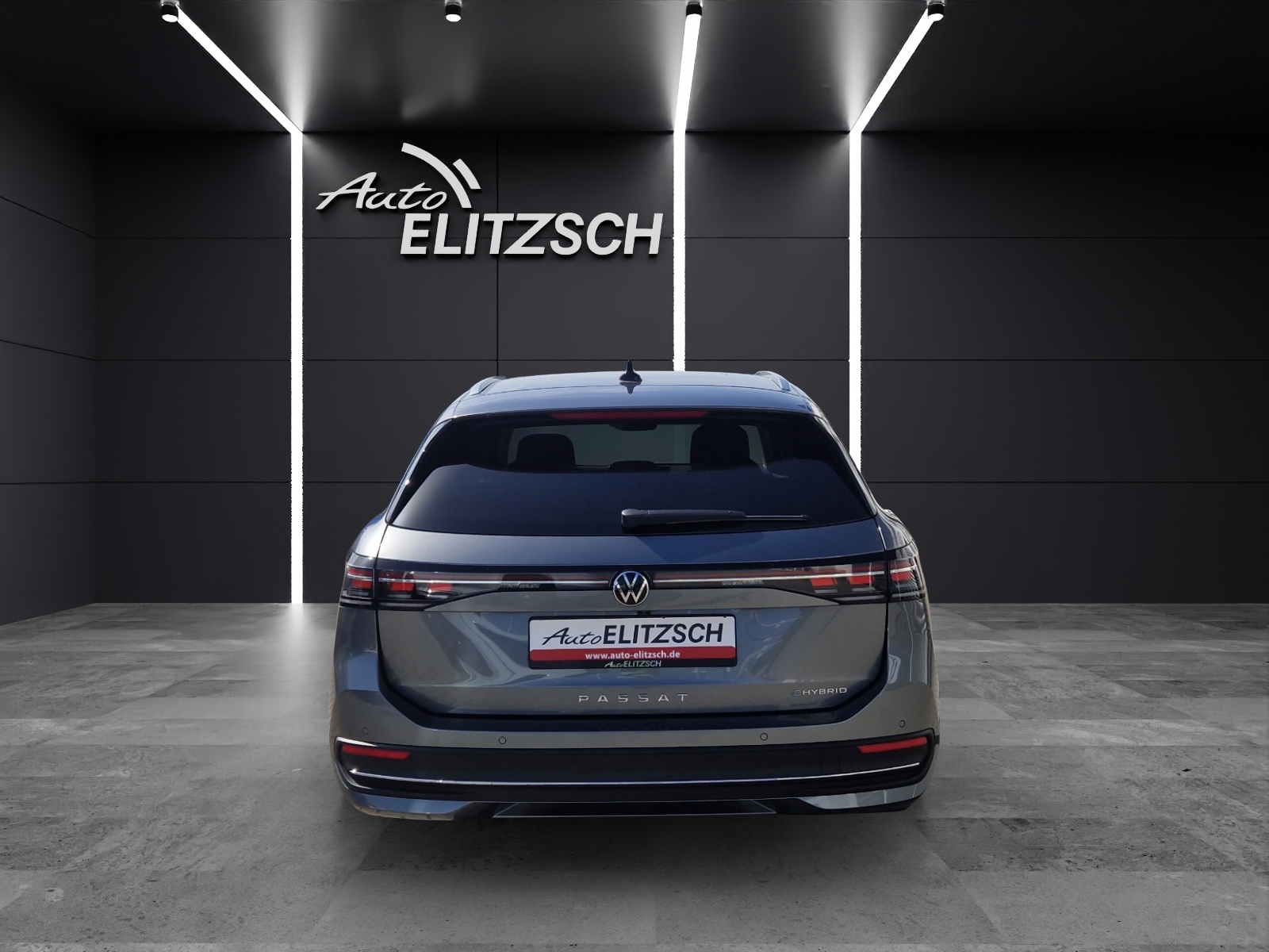 Fahrzeugabbildung Volkswagen Passat Variant 1.5 TSI eHybrid Business Matrix AHK Navi AID ACC 360°