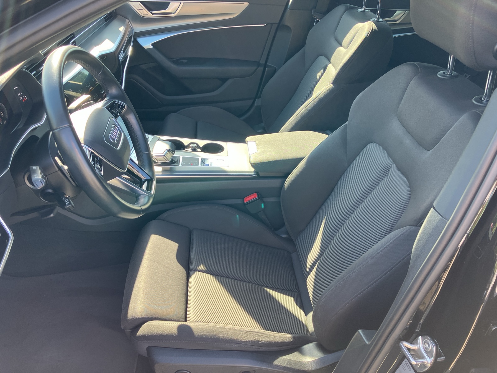 Fahrzeugabbildung Audi A6 Avant 50 TDI sport quattro Matrix AVC ACC SH 19