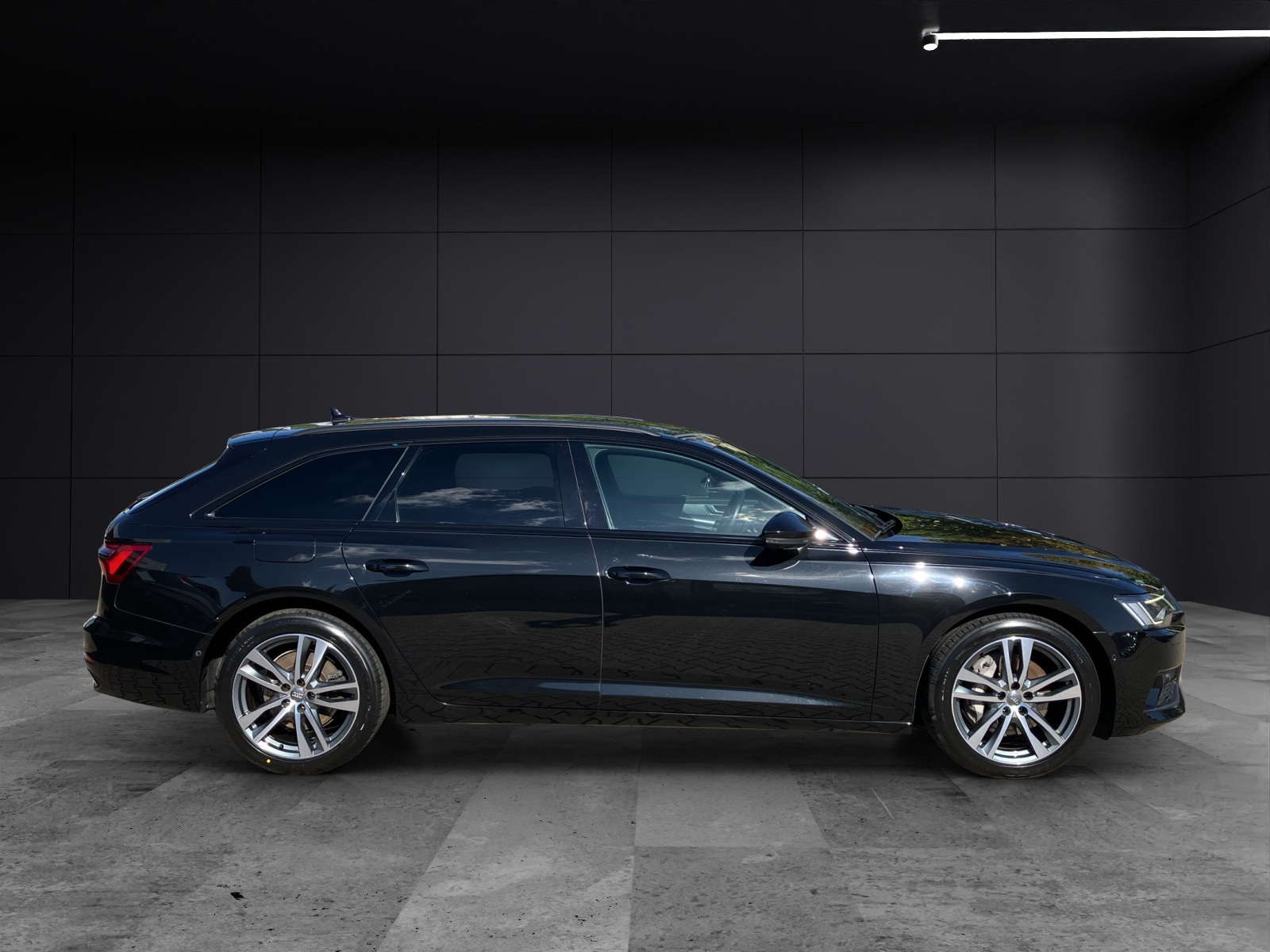 Fahrzeugabbildung Audi A6 Avant 50 TDI sport quattro Matrix AVC ACC SH 19