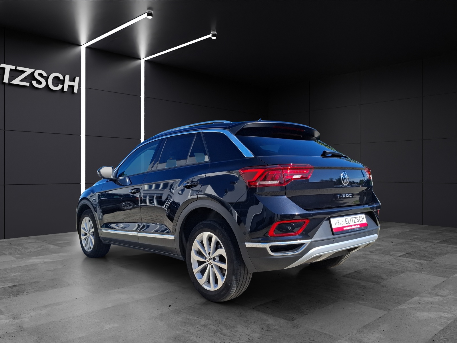 Fahrzeugabbildung Volkswagen T-Roc TSI Style LED Navi AID ACC Park-Assist SH