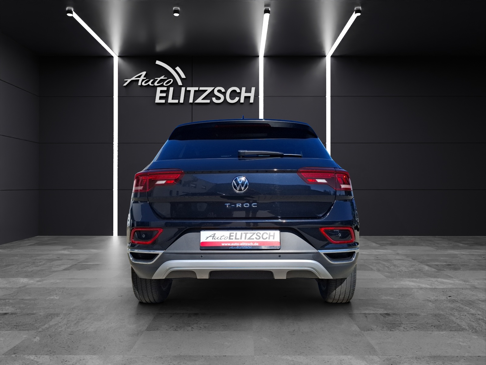 Fahrzeugabbildung Volkswagen T-Roc TSI Style LED Navi AID ACC Park-Assist SH