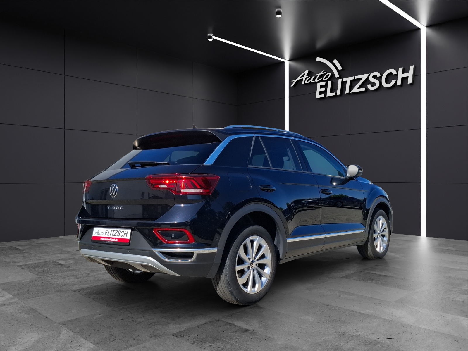 Fahrzeugabbildung Volkswagen T-Roc TSI Style LED Navi AID ACC Park-Assist SH