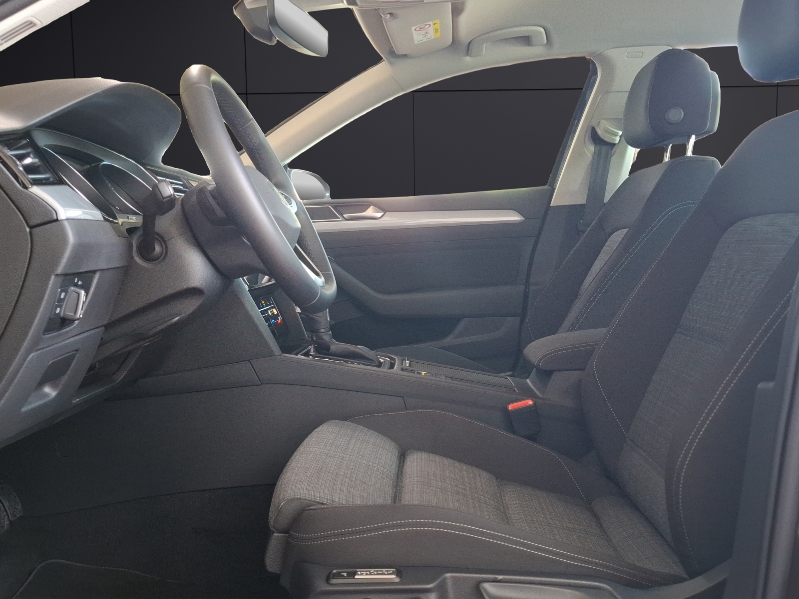 Fahrzeugabbildung Volkswagen Passat Variant TSI Business DSG Matrix Navi ACC RFK SHZ APP