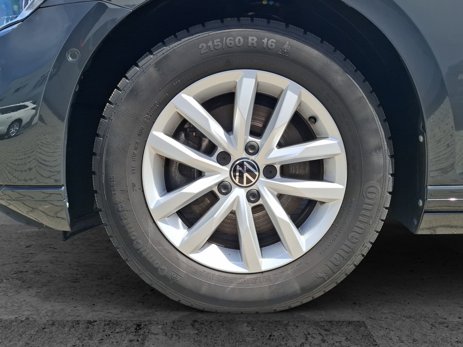 Fahrzeugabbildung Volkswagen Passat Variant TSI Business DSG Matrix Navi ACC RFK SHZ APP