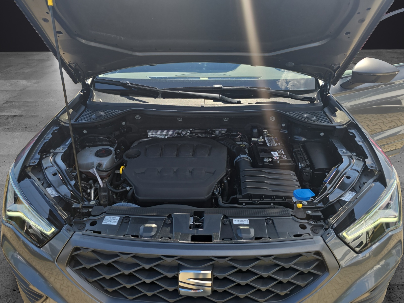 Fahrzeugabbildung SEAT Ateca FR 2.0 TSI 4Drive DSG KAMERA KLIMA NAVI