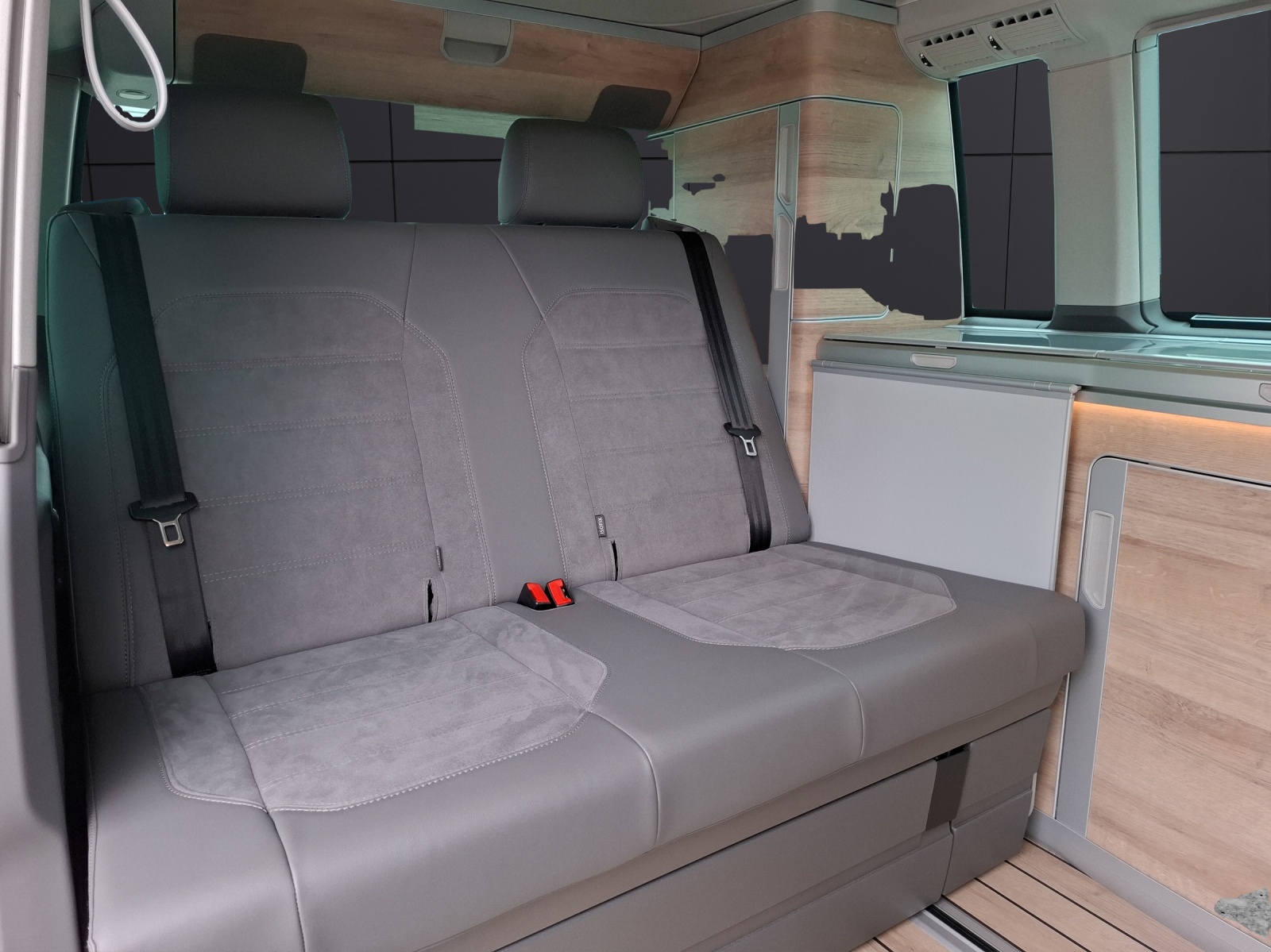 Fahrzeugabbildung Volkswagen T6 California T6.1 TDI DSG Ocean 4M STH LED AHK Navi ACC