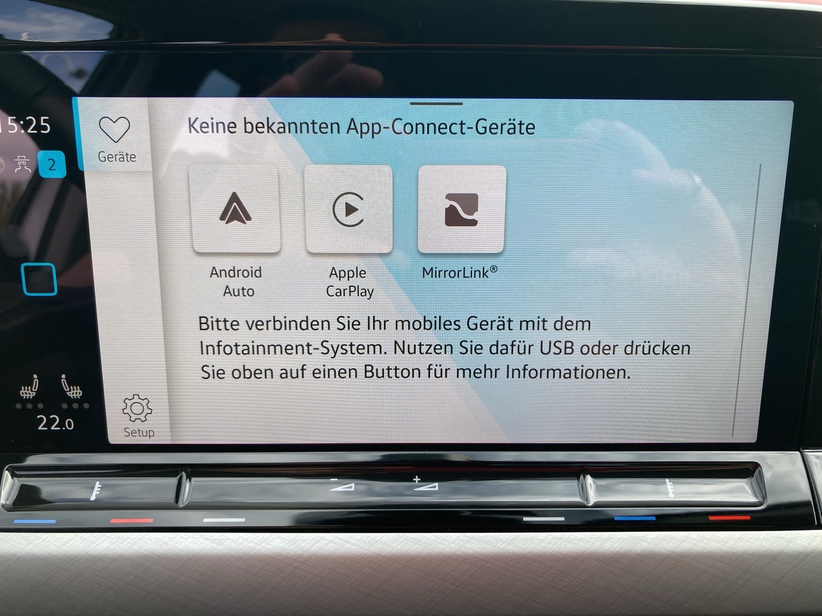 Fahrzeugabbildung Volkswagen Golf VIII Variant TSI Life LED Navi AID ACC PDC SH
