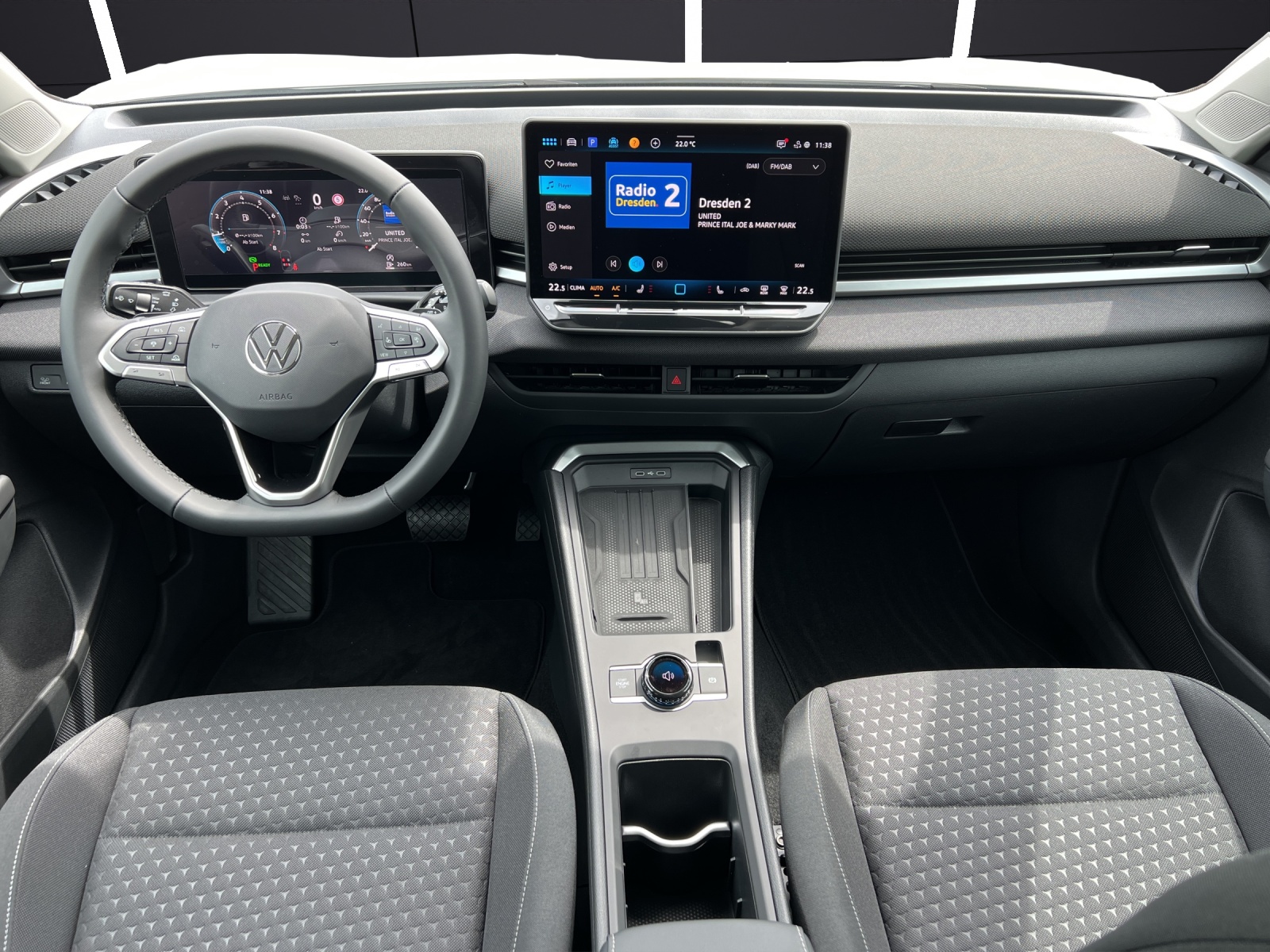 Fahrzeugabbildung Volkswagen T-Roc Energy eTSI NAVI