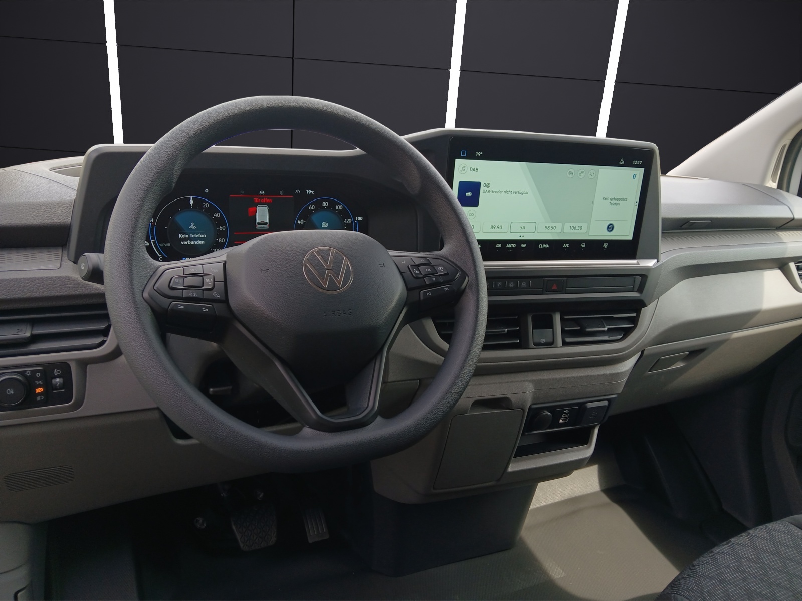 Fahrzeugabbildung Volkswagen e-Transporter Kasten BEV 100 kW RWD LR