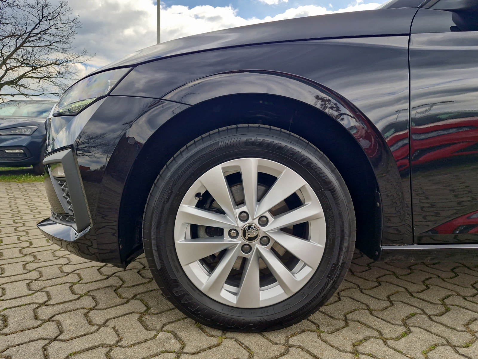 Fahrzeugabbildung SKODA Scala Selection 1.0 TSI DSG ACC MATRIX NAVI