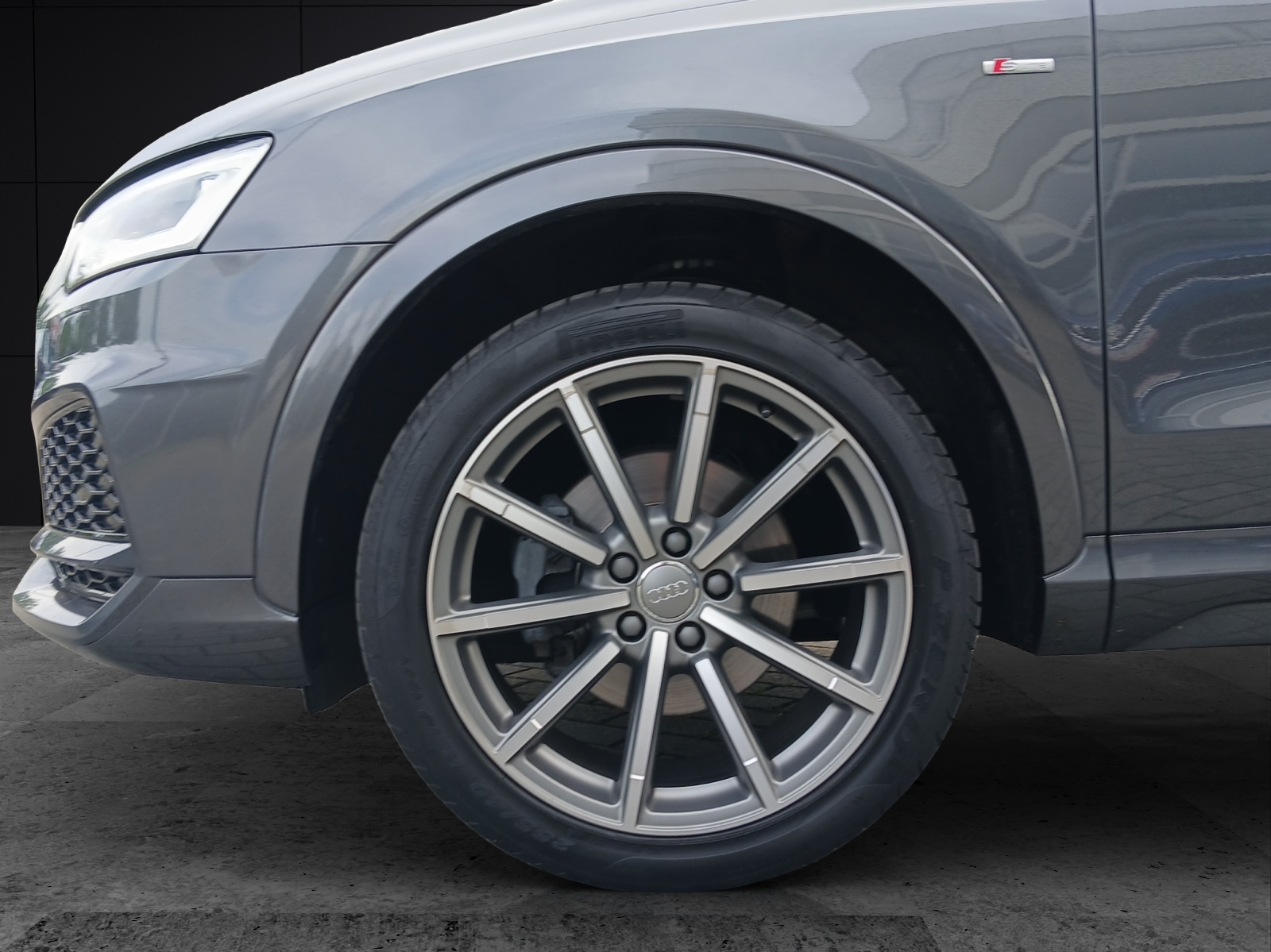 Fahrzeugabbildung Audi Q3 TFSI S Line S-tronic qu LED Navi GRA PDC SHZ