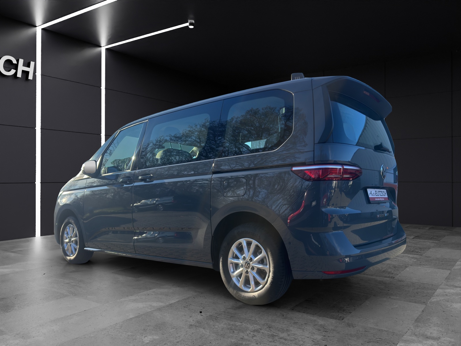 Fahrzeugabbildung Volkswagen T7 Multivan TDI SCR KÜ SHZ RFK