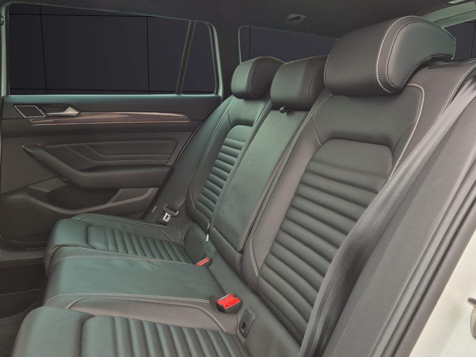 Fahrzeugabbildung Volkswagen Passat Variant GTE R-Line Standhzg MatrixLED AHK Leder HUD Pano AID ACC RFK