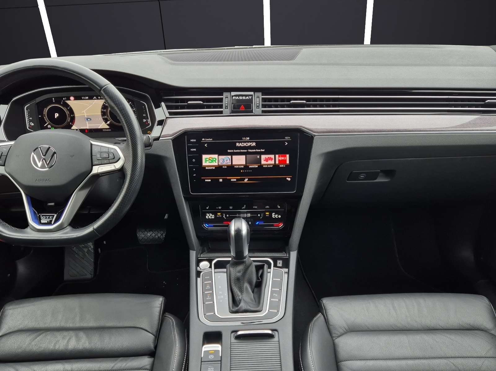 Fahrzeugabbildung Volkswagen Passat Variant GTE R-Line Standhzg MatrixLED AHK Leder HUD Pano AID ACC RFK