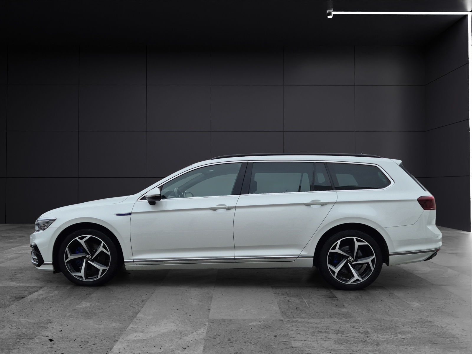 Fahrzeugabbildung Volkswagen Passat Variant GTE R-Line Standhzg MatrixLED AHK Leder HUD Pano AID ACC RFK