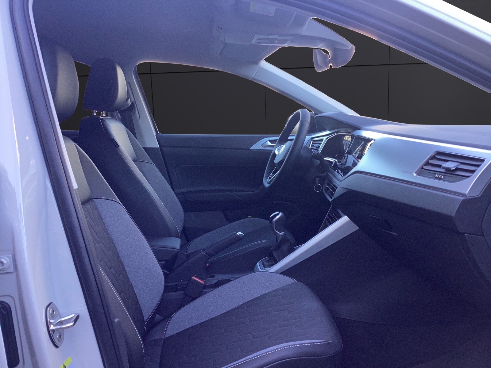 Fahrzeugabbildung Volkswagen Taigo Energy LED DAB ACC