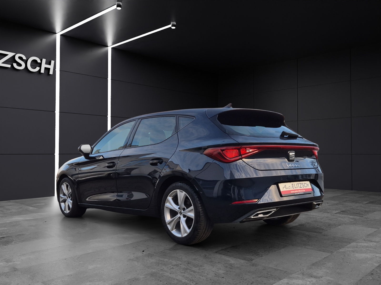 Fahrzeugabbildung SEAT Leon eTSI FR-Line DSG LED Navi GRA PDC SH