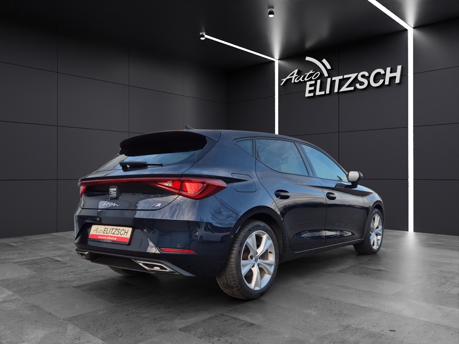 Fahrzeugabbildung SEAT Leon eTSI FR-Line DSG LED Navi GRA PDC SH