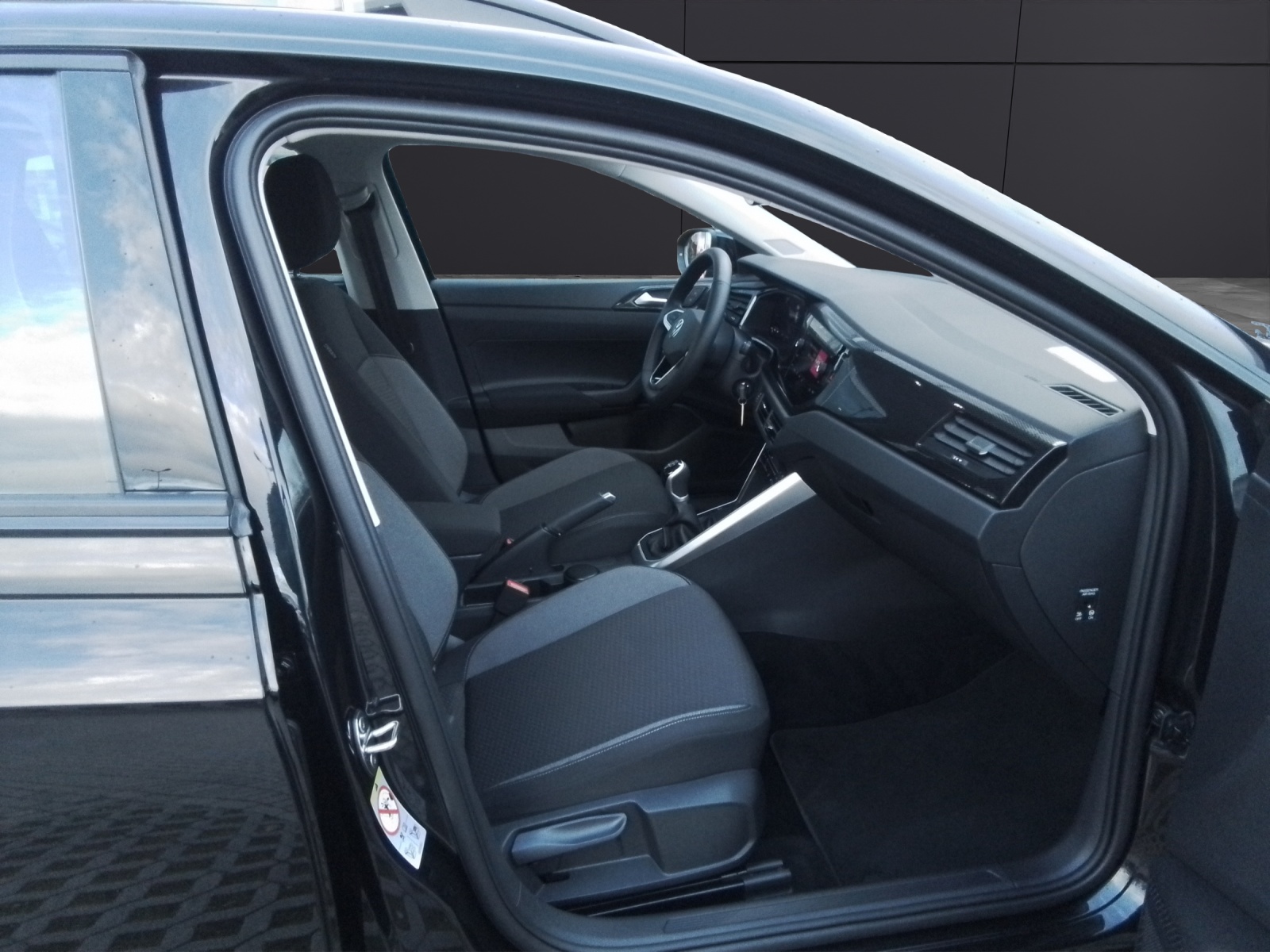 Fahrzeugabbildung Volkswagen Taigo Life LED NAVI AID PDC SHZ