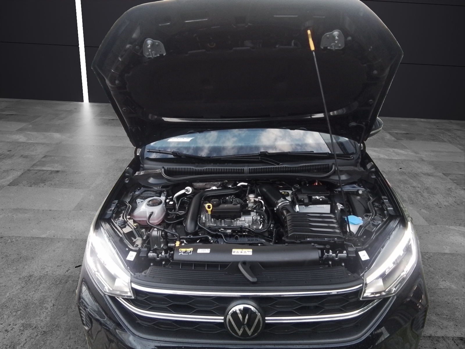 Fahrzeugabbildung Volkswagen Taigo Life LED NAVI AID PDC SHZ