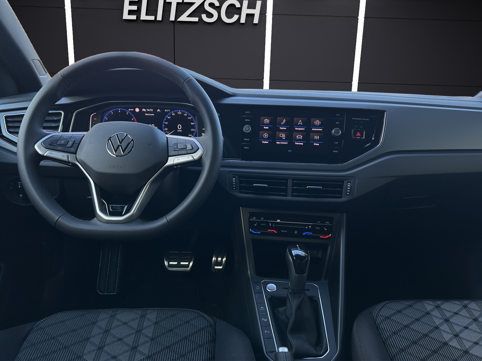 Fahrzeugabbildung Volkswagen Taigo R-Line LED NAVI ACC DAB