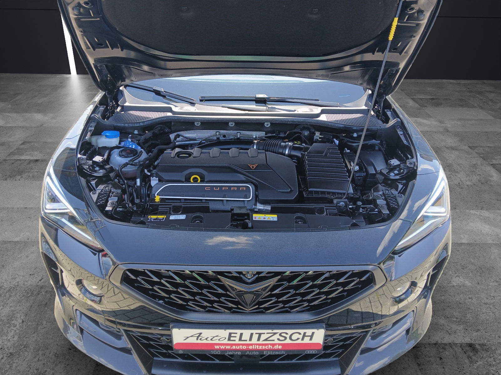 Fahrzeugabbildung CUPRA Formentor VZ5 Matrix GRAIL-Sportauspuff AID ACC RFK 20