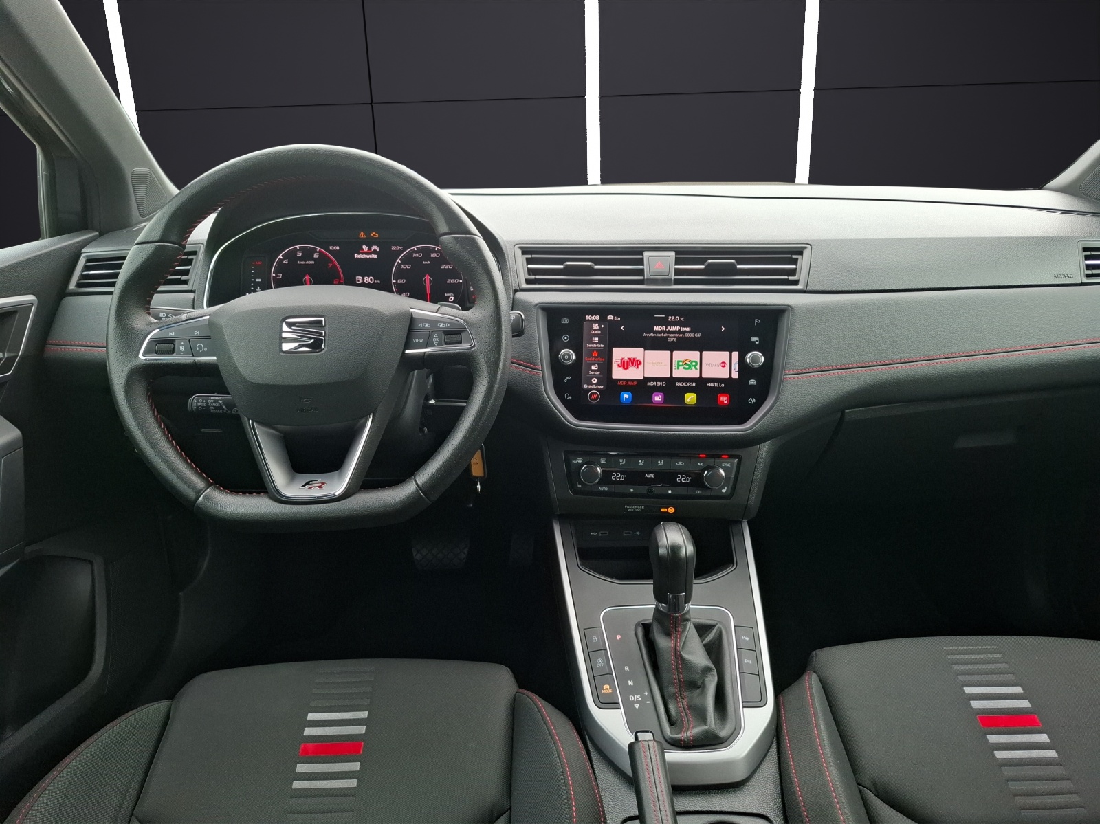 Fahrzeugabbildung SEAT Arona TSI FR-Line DSG LED Navi AID ACC RFK SH